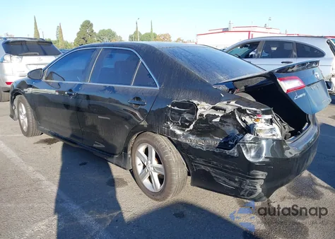 2012 Toyota Camry Se z USA, uszkodzony, nr VIN 4T1BF1FK2CU190558